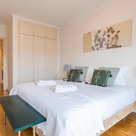 Fancy W/metro At Doorstep By Lovelystay Apartmán
