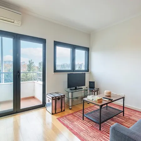 Fancy W/metro At Doorstep By Lovelystay Apartment Lissabon