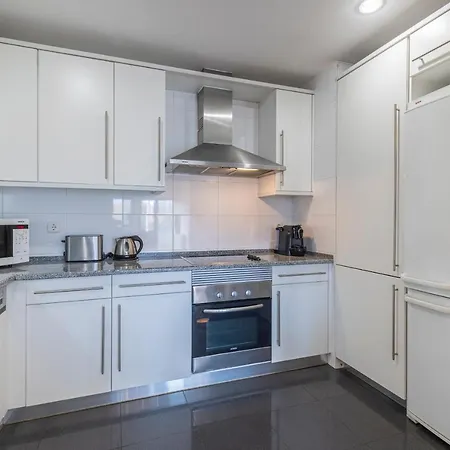 Fancy W/metro At Doorstep By Lovelystay Apartmán *