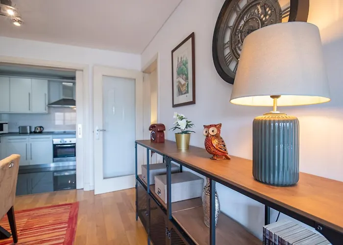 Fancy W/metro At Doorstep By Lovelystay