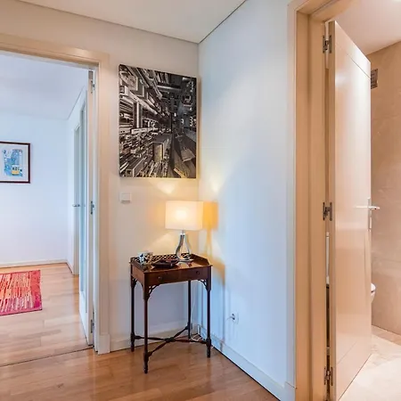 Fancy W/metro At Doorstep By Lovelystay Apartment *